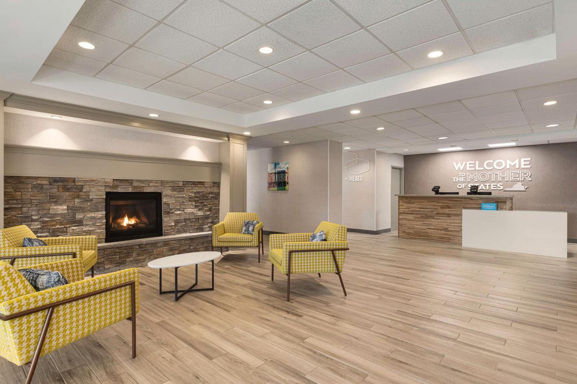 Hampton Inn Waynesboro/Stuarts Draft Fishersville Exterior foto