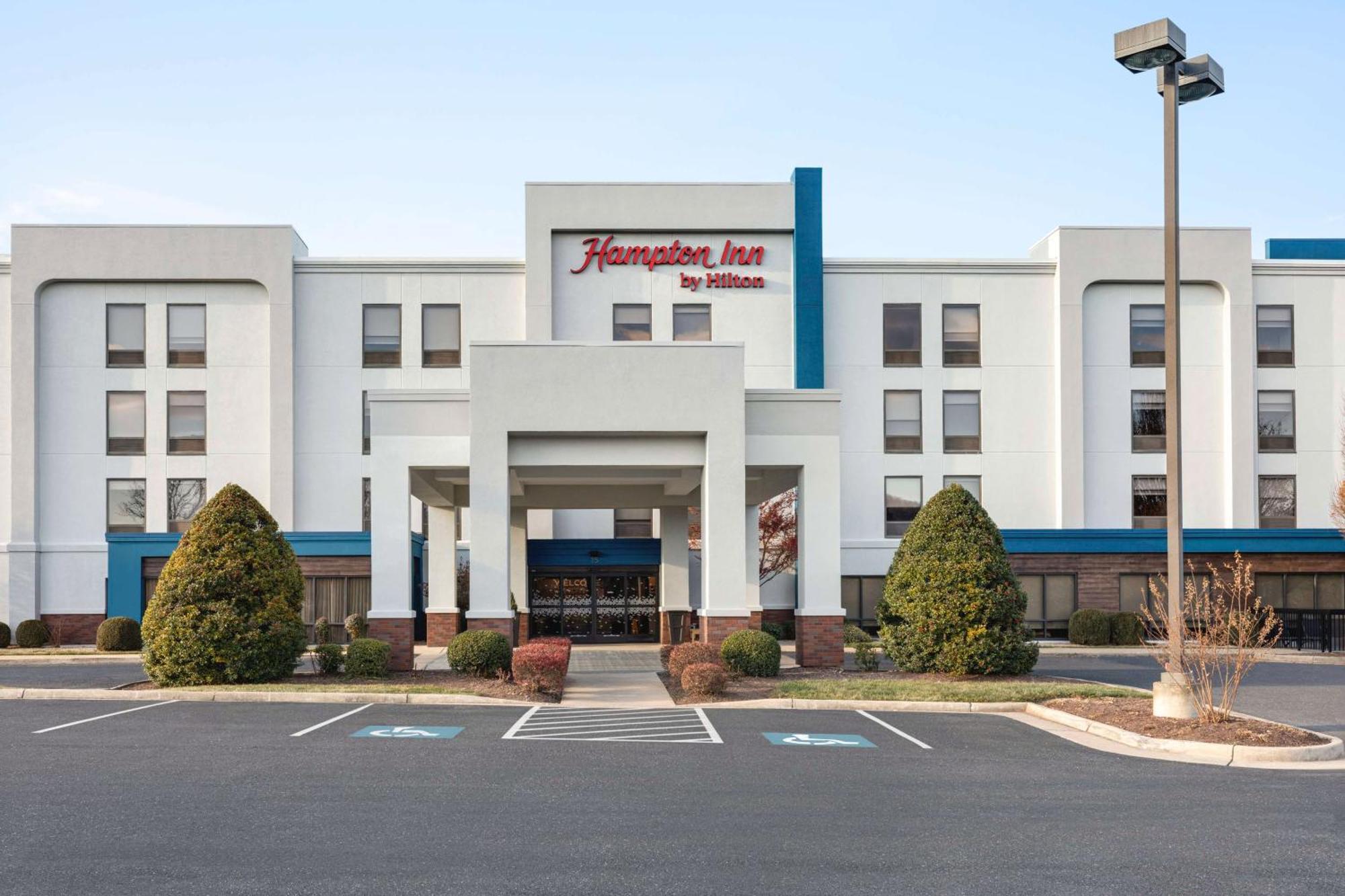 Hampton Inn Waynesboro/Stuarts Draft Fishersville Exterior foto