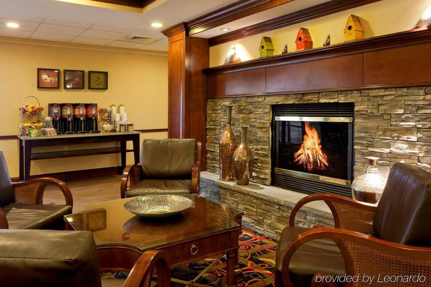 Hampton Inn Waynesboro/Stuarts Draft Fishersville Exterior foto