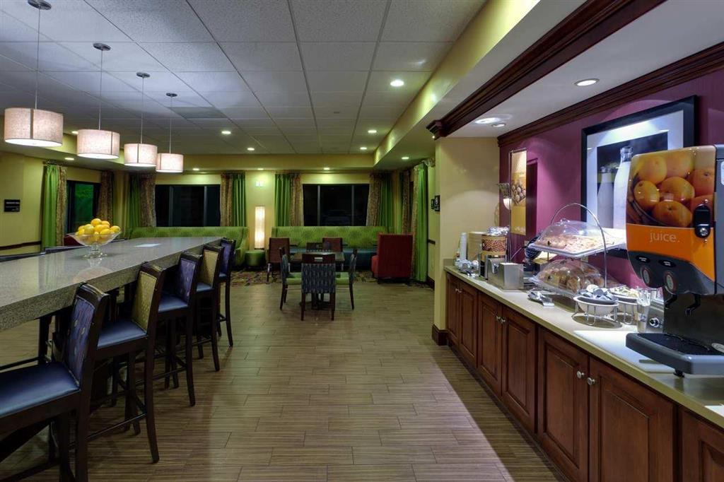 Hampton Inn Waynesboro/Stuarts Draft Fishersville Restaurante foto